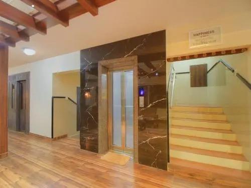 Манипал: Manish Apartment