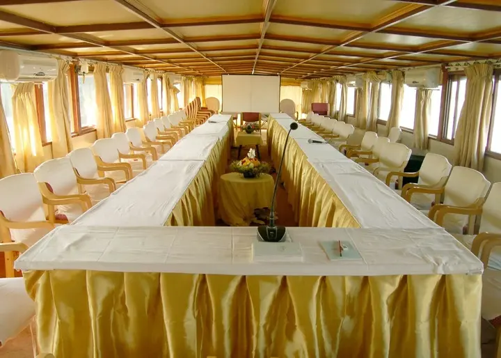 Аллеппи: Pulickattil Houseboats