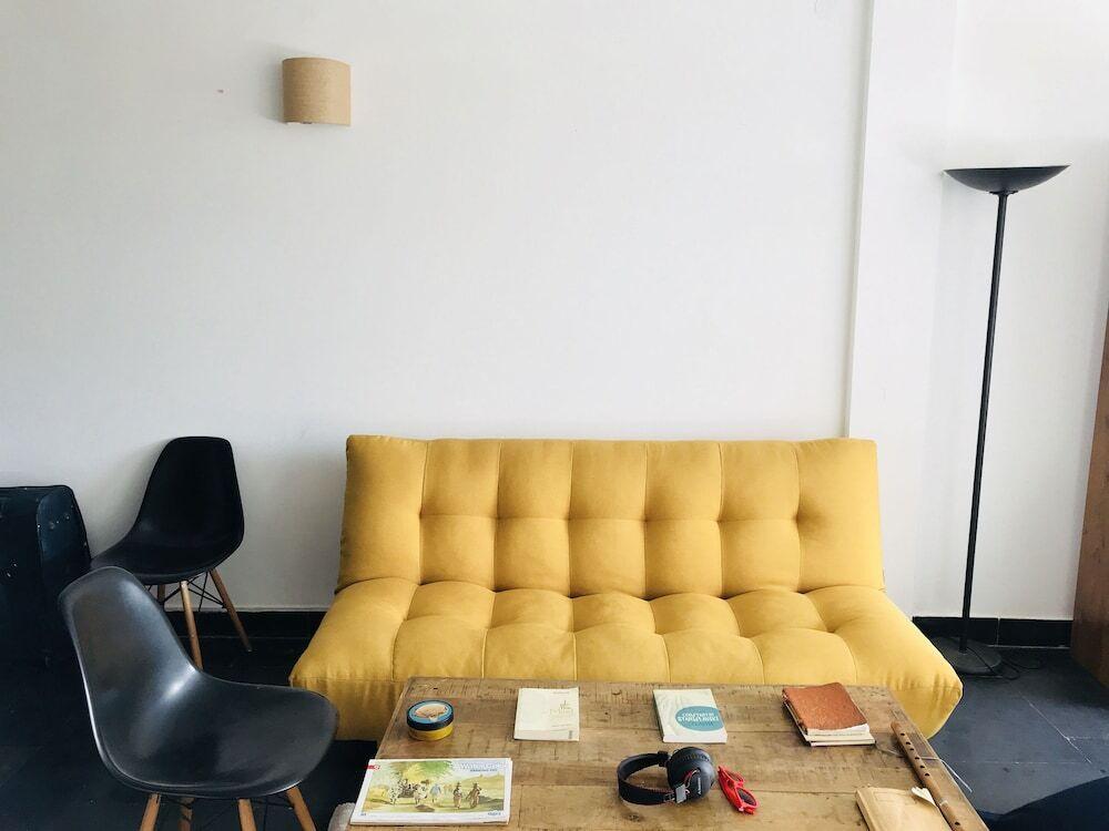 Нью-Дели: The Lazy Patio Home Stay