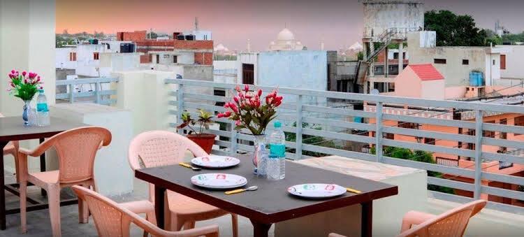 Агра: Rainbow Home Stay