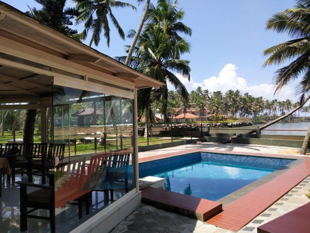 Тируванантапурам: Lagoona Beach Resort