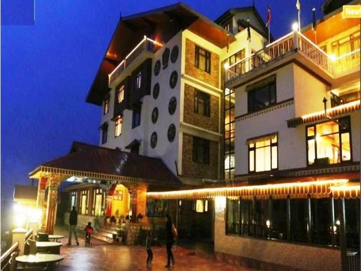 Лачунг: Yarlam Resort