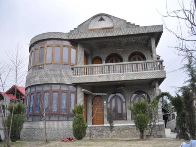 Шринагар: Ahmed Homestay