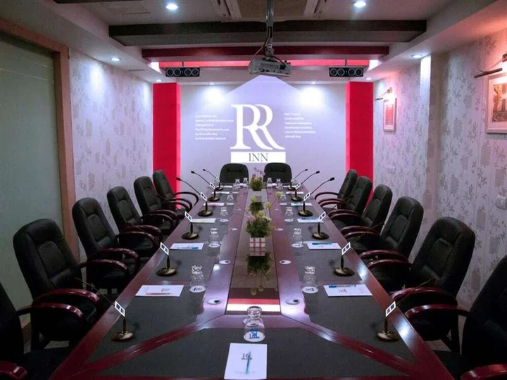 Маниячи: RR INN- Tirunelveli