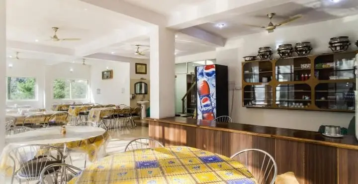 Раникхет: Ranikhet Grand