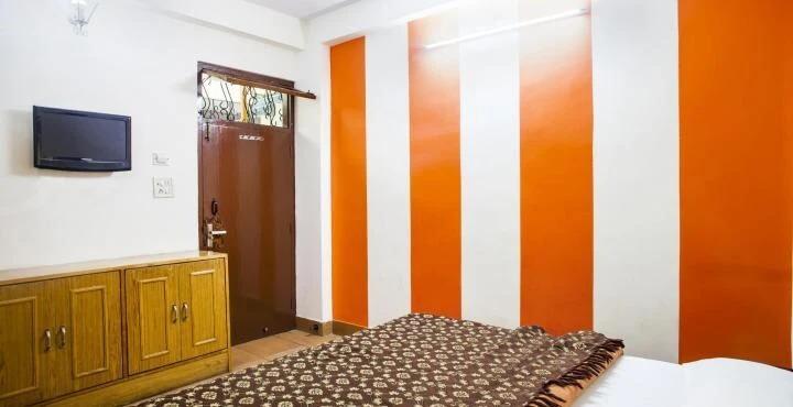Раникхет: Ranikhet Grand