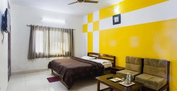 Раникхет: Ranikhet Grand
