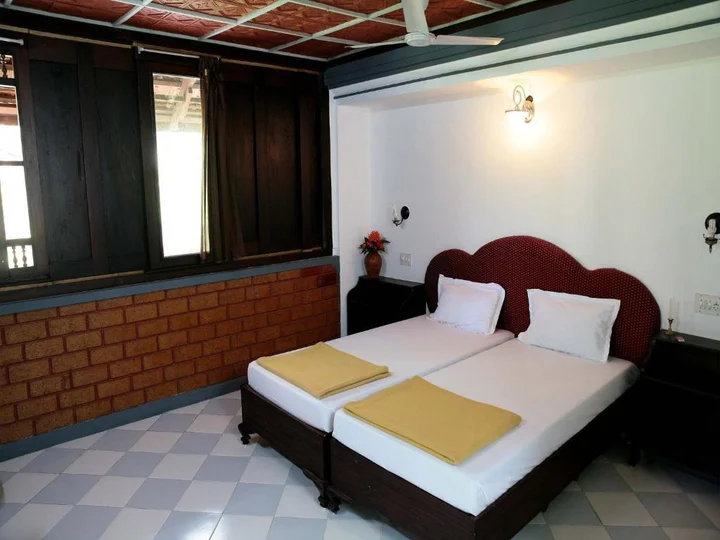 Кумили: Kairali Palace Home Stay