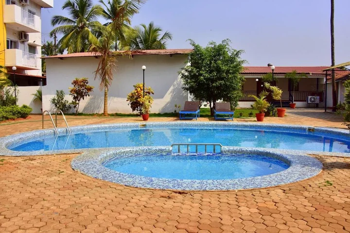Верем: Village Royale Resort
