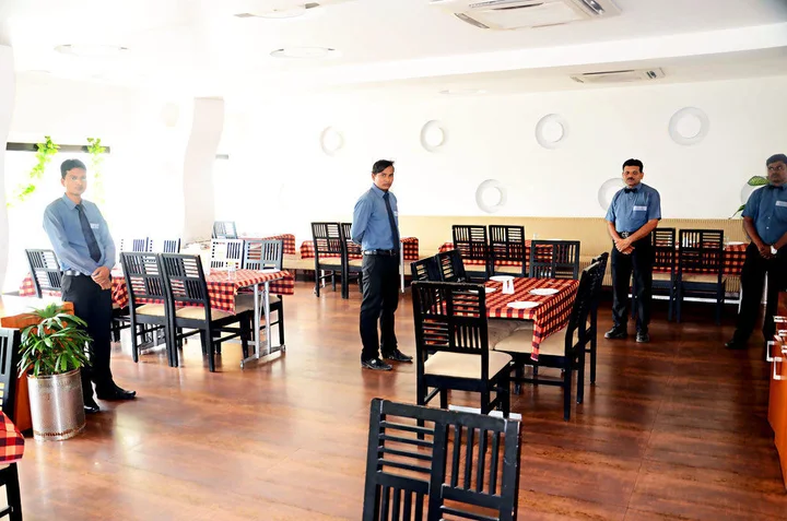 Аурангабад: Vista Rooms At M.P Law College