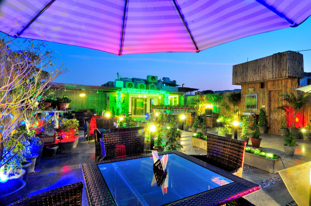 Нью-Дели: Hotel Aman Continental