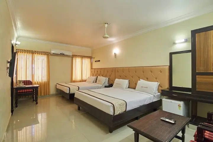 Eraniel: Hotel Sangam