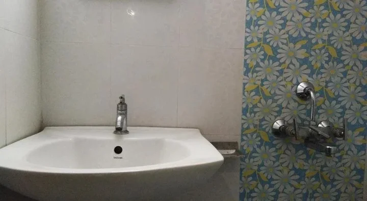 Тирупати: Hotel Adarsh Residency