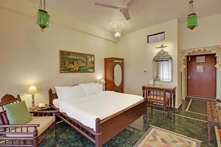 Удаипур: Lake Pichola Hotel