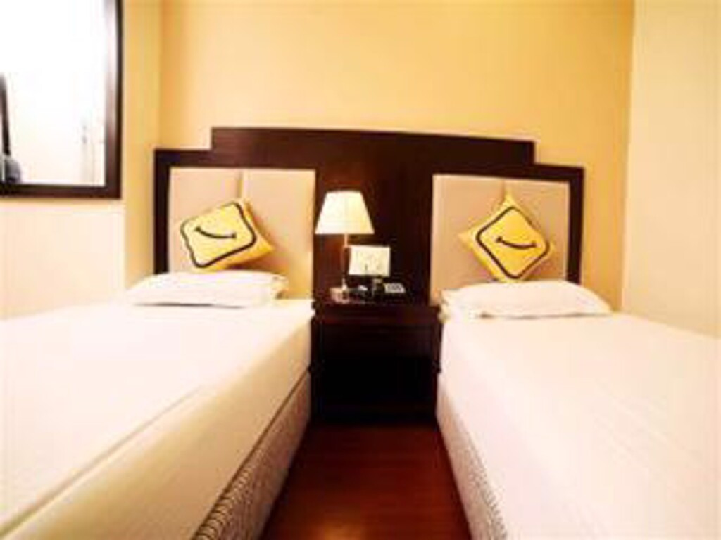 Vista Rooms at Gulabh Bagh Road — фото 1