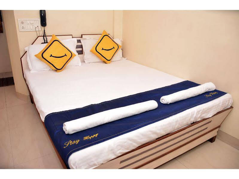 Vista Rooms @ Colaba Causeway — фото 4
