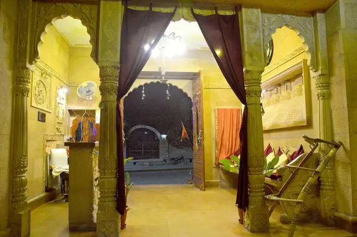 Vista Rooms at Patwa Haveli Road — фото 4
