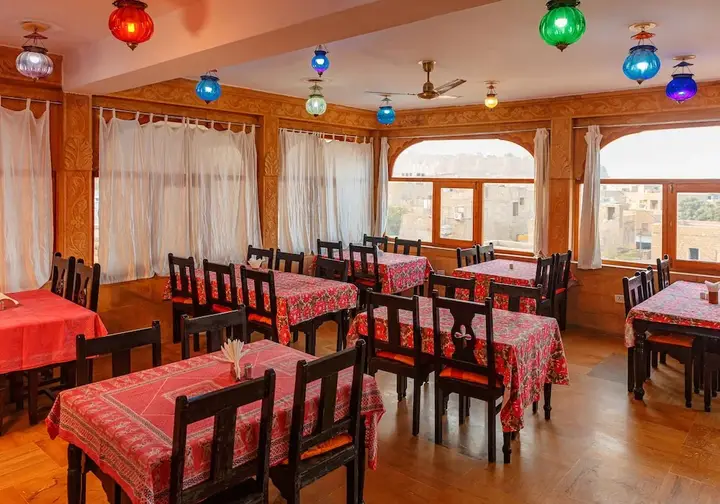 Vista Rooms at Patwa Haveli Road — фото 3