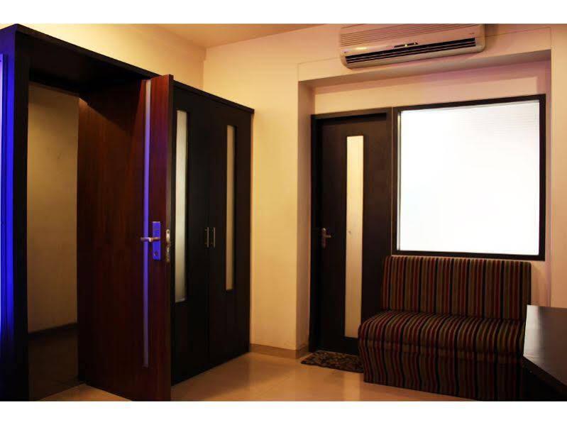Пуна: Vista Rooms at FC Road