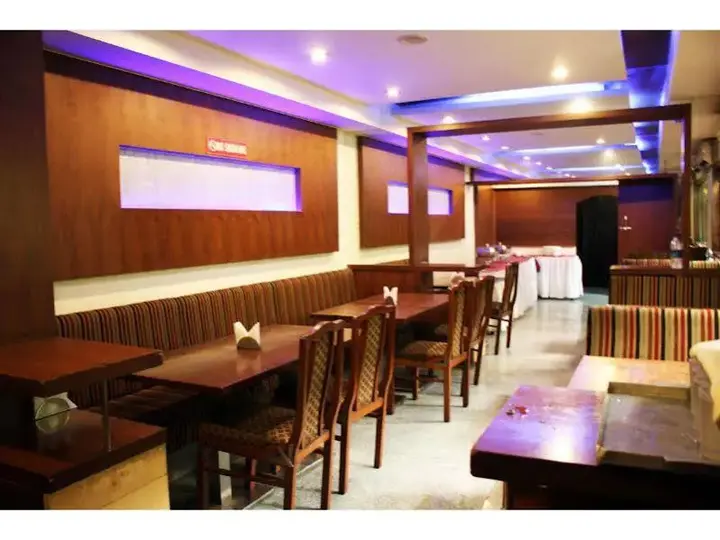 Пуна: Vista Rooms at FC Road