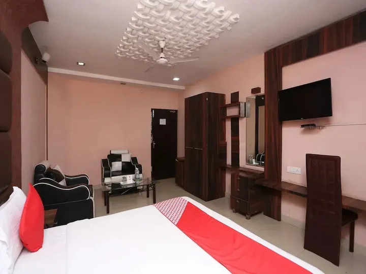 Райпур: OYO 4127 Hotel City Pulse