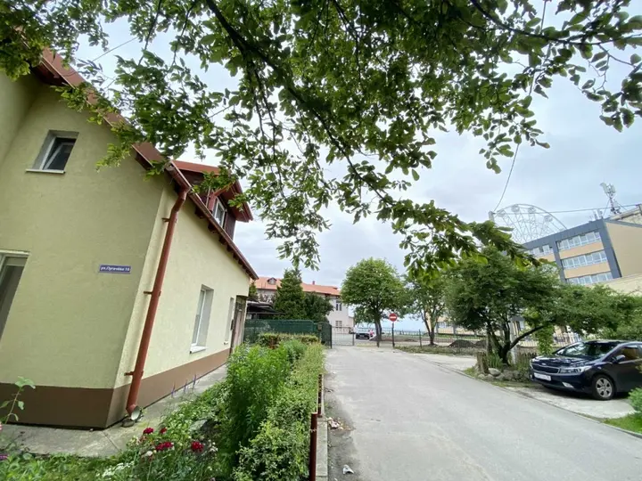 Зеленоградск: Апартаменты на улице Пугачева 16