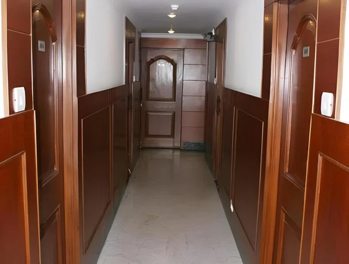 Колката: FabHotel Panasia International