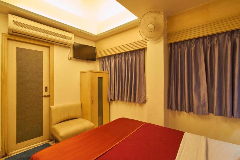 Колката: Vista Rooms at Lakshmi Narayan Mandir