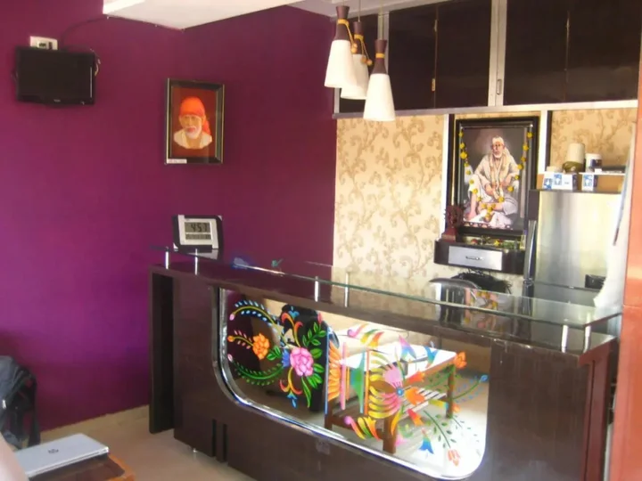 Ширди: Hotel Yogiraj