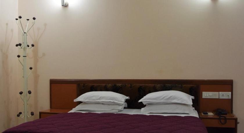 Вадодара: Hotel Valiant