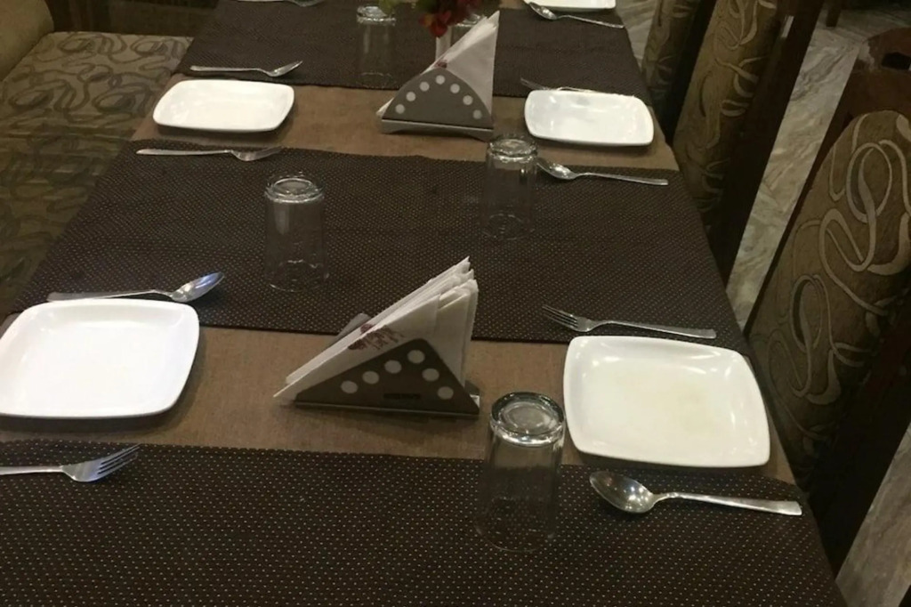 Райгарх: Hotel Shree Sai Shraddha