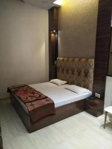 Лудхиана: FabHotel Brown Road