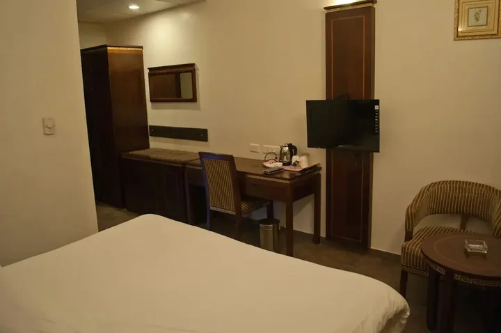 Какинада: Venky Residency