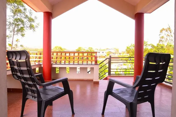 Мадикери: Coorg Girinivas Deluxe Homestay-WI-FI