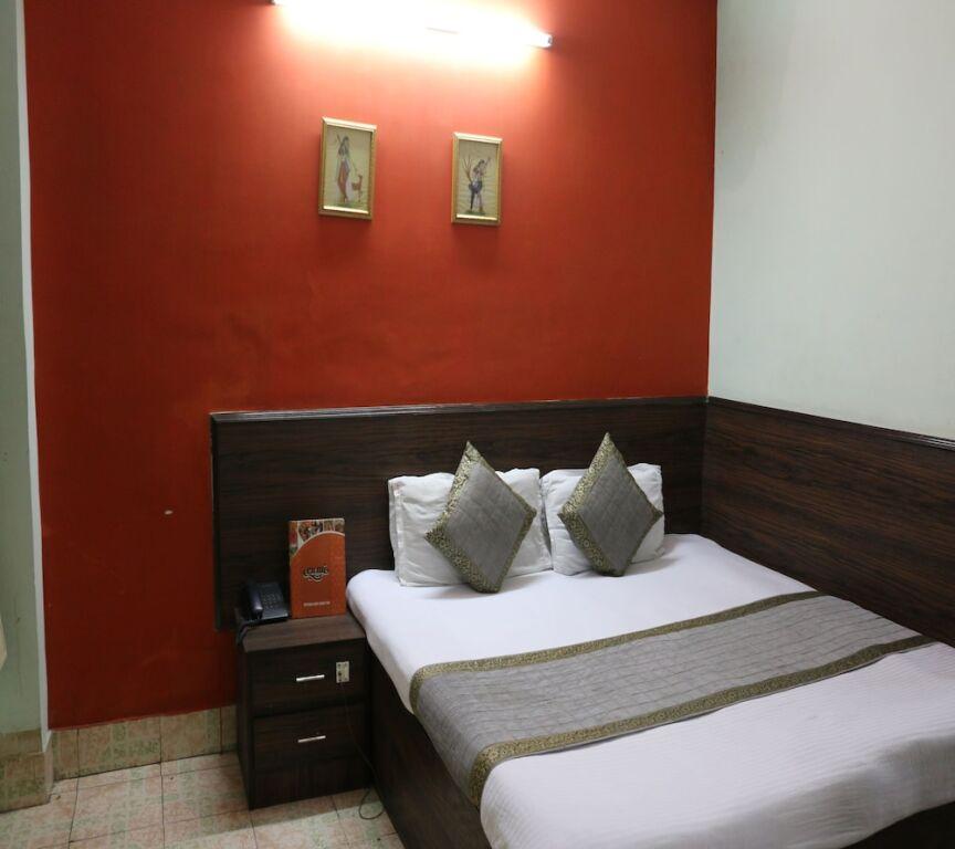 Нью-Дели: Hotel Prince Palace The Green