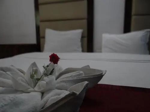 Багдогра: Hotel Monarch Aachal