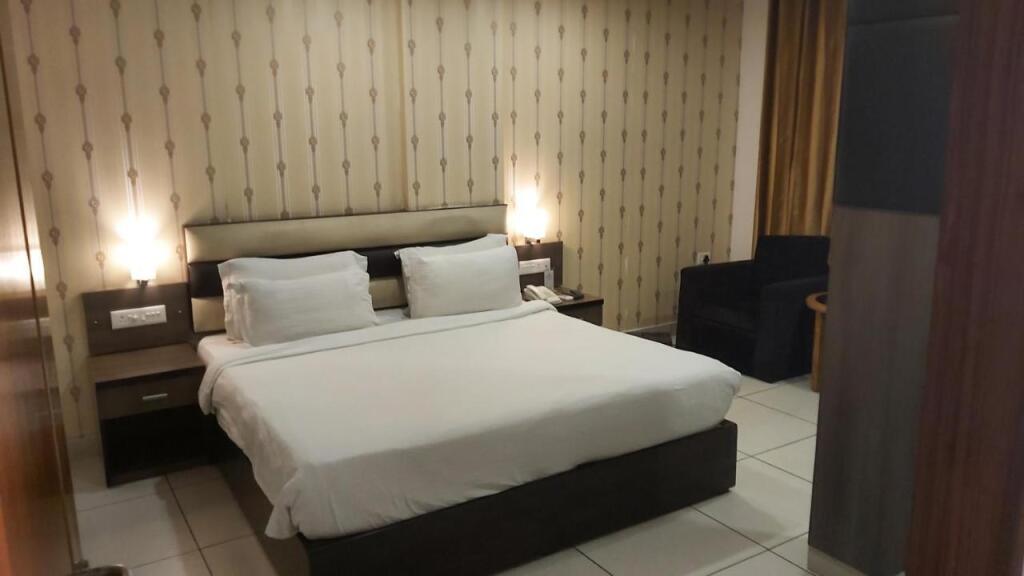 Дехрадун: OYO 6090 Hotel Park View Premium
