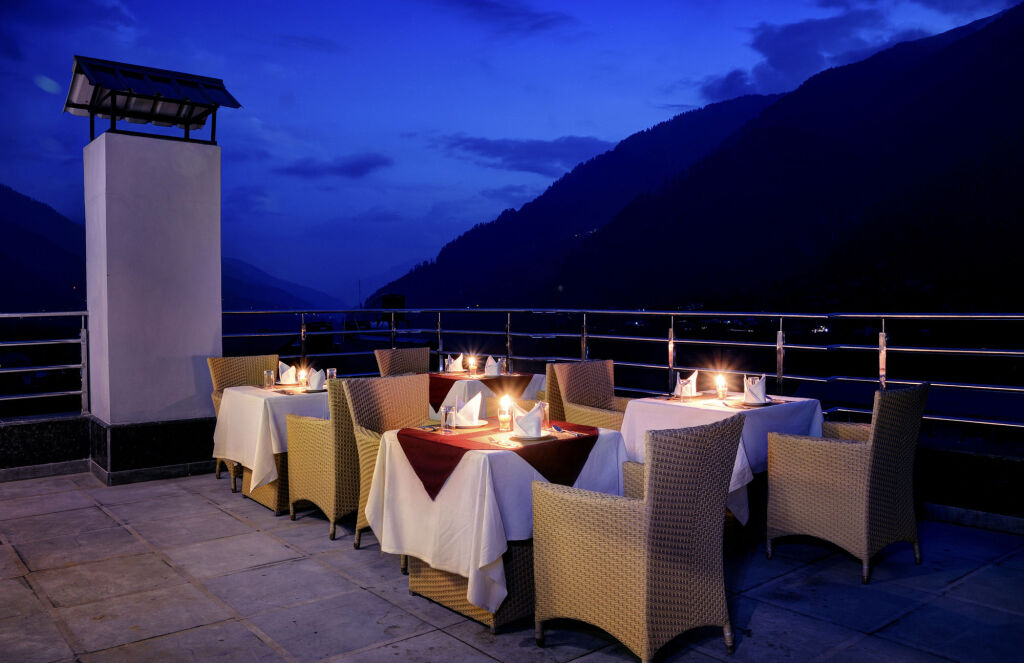Манали: Chandertal Regency Hotel & Spa, Manali
