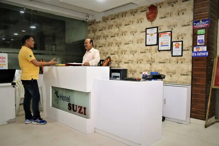 Нью-Дели: Hotel Suzi International
