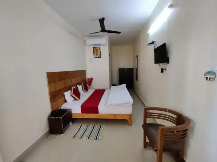 Кангра: Hotel Bagora Heights