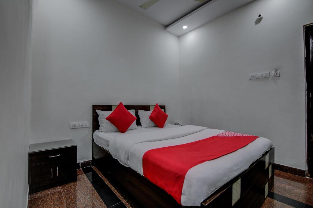 Висакхапатнам: Hotel VB Grand