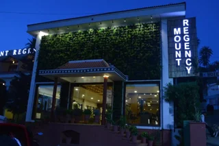 Гора Абу: Hotel Mount Regency