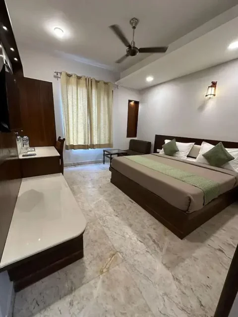 Нью-Дели: FabHotel Swaruchi Inn Rohini
