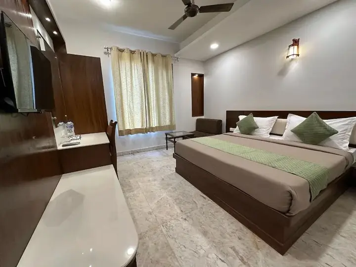 Нью-Дели: FabHotel Swaruchi Inn Rohini