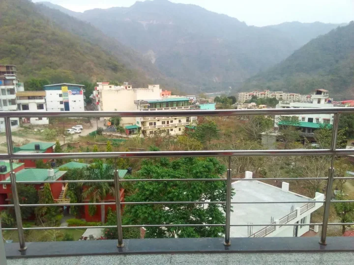 Ришикеш: FabHotel Om Shivaay Inn