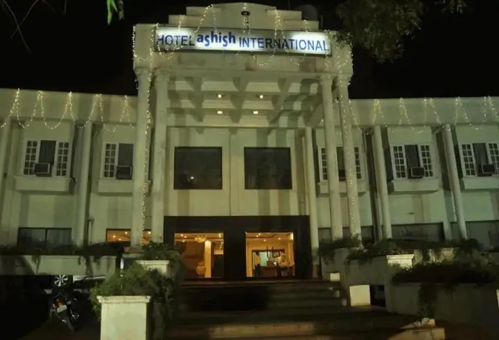 carousel image 0