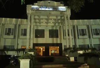 Дург: Hotel Ashish International
