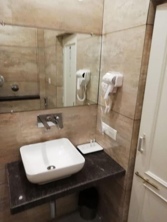 Дург: Hotel Ashish International