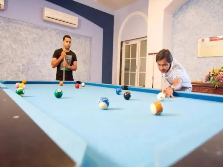 Райпур: Club Paraiso