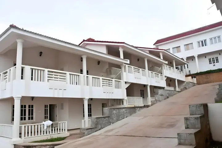 Ути: Palve Sugavasam Resorts - Ooty